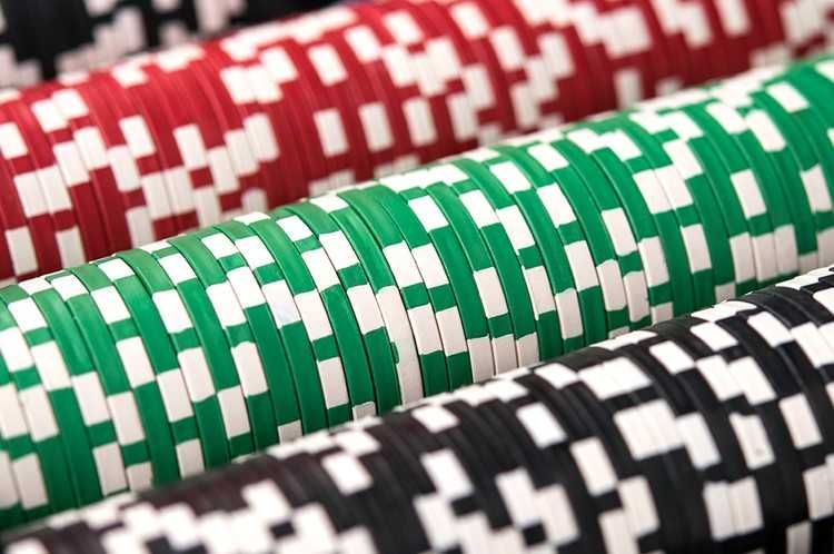Покерний набір 500 фішок в алюмінієвому кейсі HQ набір покеру Польща