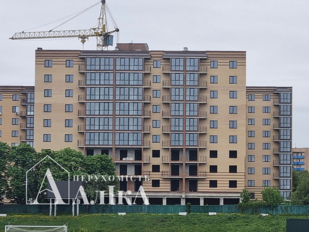 Продам 1-кімнатну квартиру в новобудові в центрі