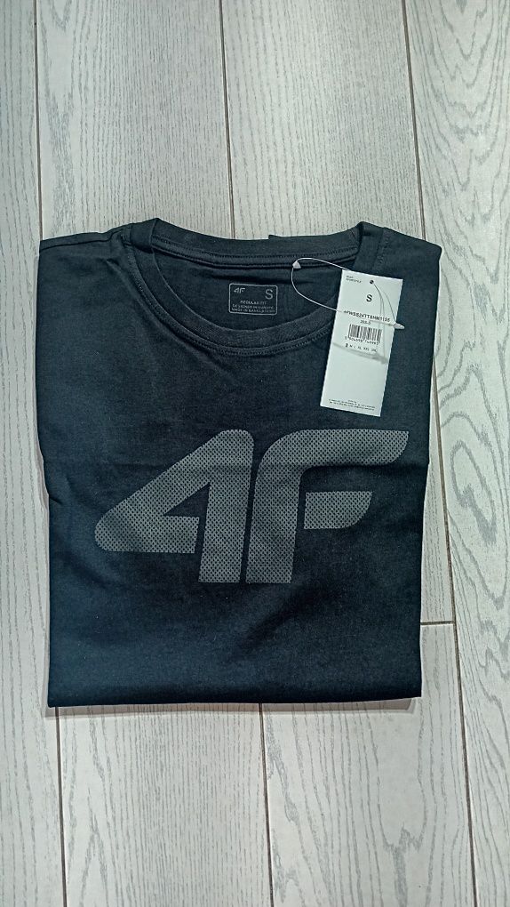 !Nowy! Oryginalny 4F T-shirt S męski czarny z dużym logo