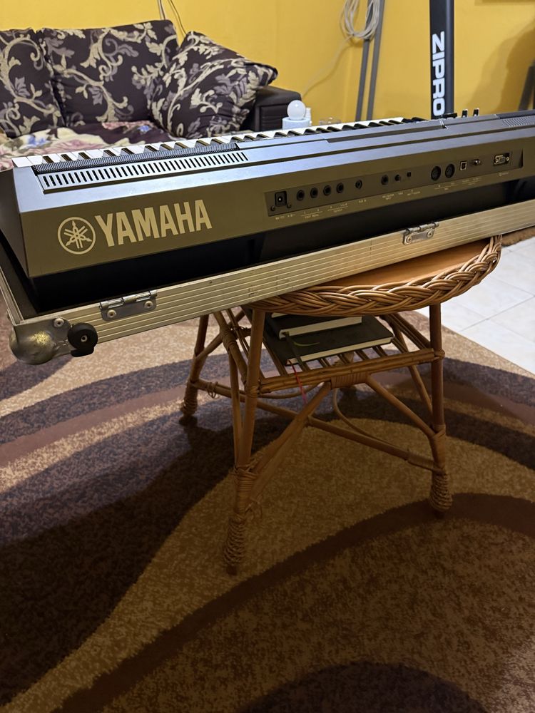 Yamaha PSR s970 jak nowa