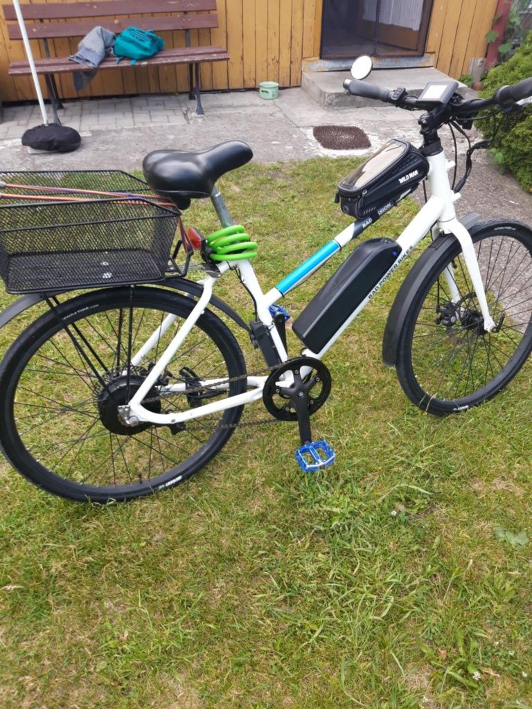 Rower hybrydowy  ze wspomaganiem i manetką