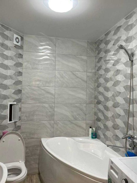 3-кімнатна з ЄВРЕМОНТОМ та ТЕХНІКОЮ!