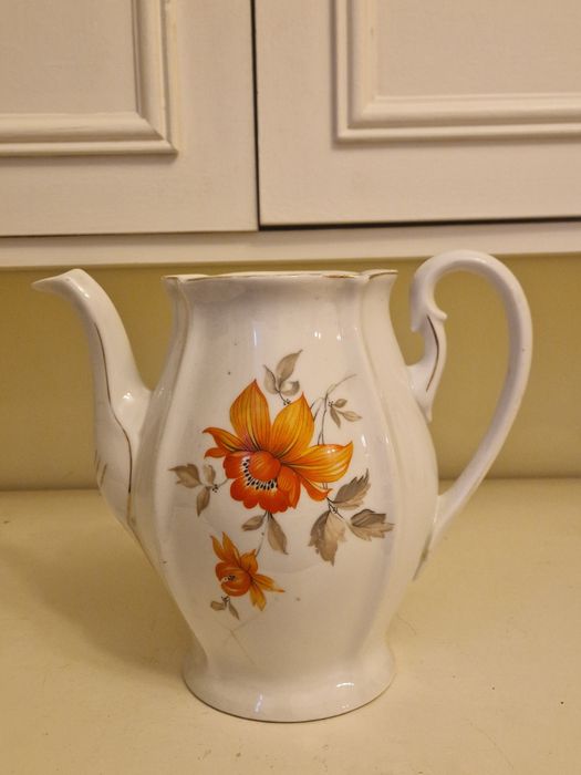Porcelanowy dzbanek i mlecznik fabryka Ćmielów