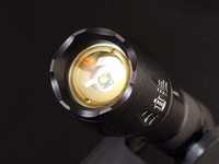 Lanterna com suporte de 3000Lumens CREE XM-L - L2 LED