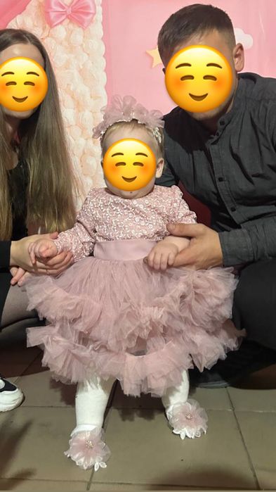 Продам сукню-хмаринку(колір пильна троянда) , + пінетки та повʼязку