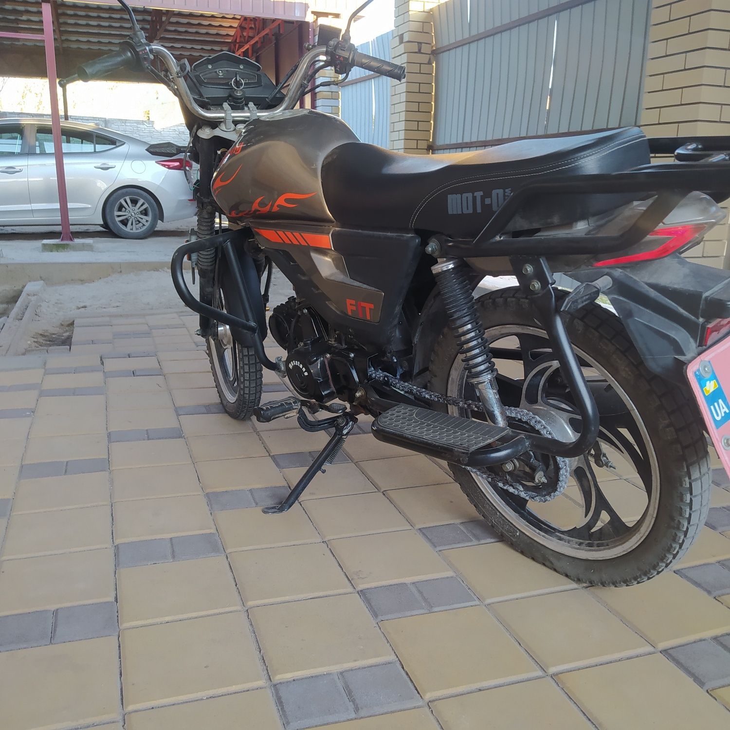 Продам Mustang fit 2