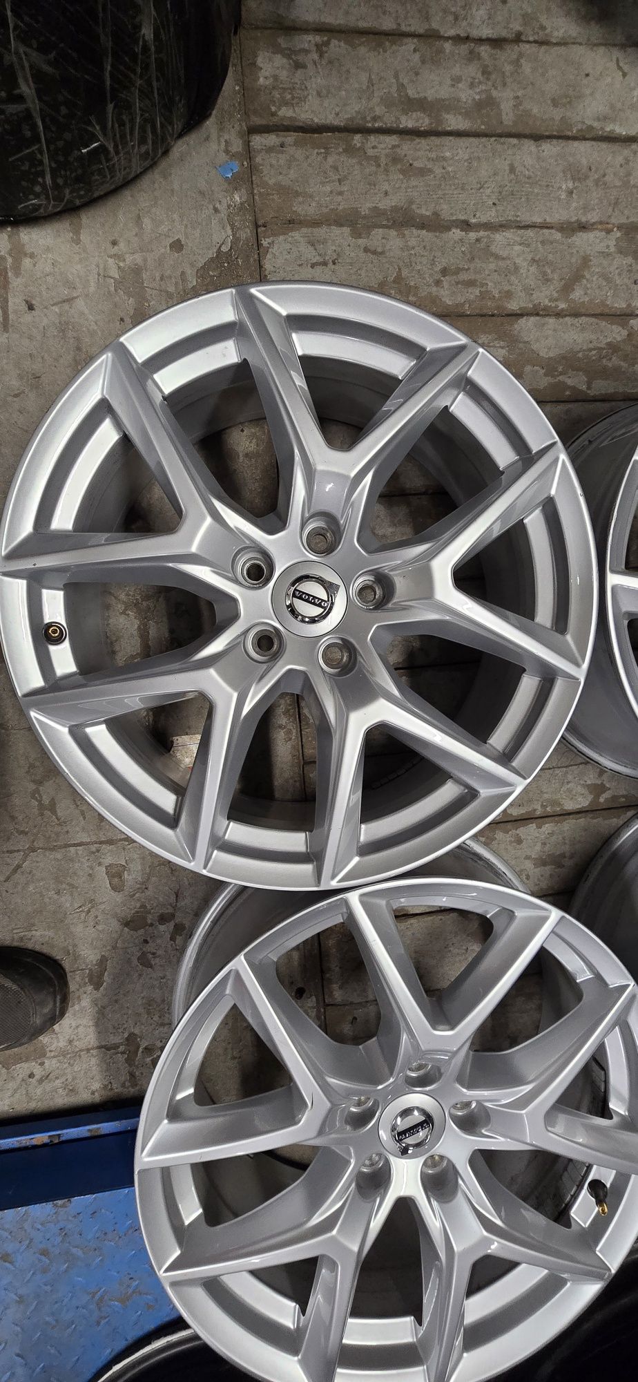 Felgi aluminiowe 18 5x108 et50 Volvo xc60 xc40 xc90 v40 v90