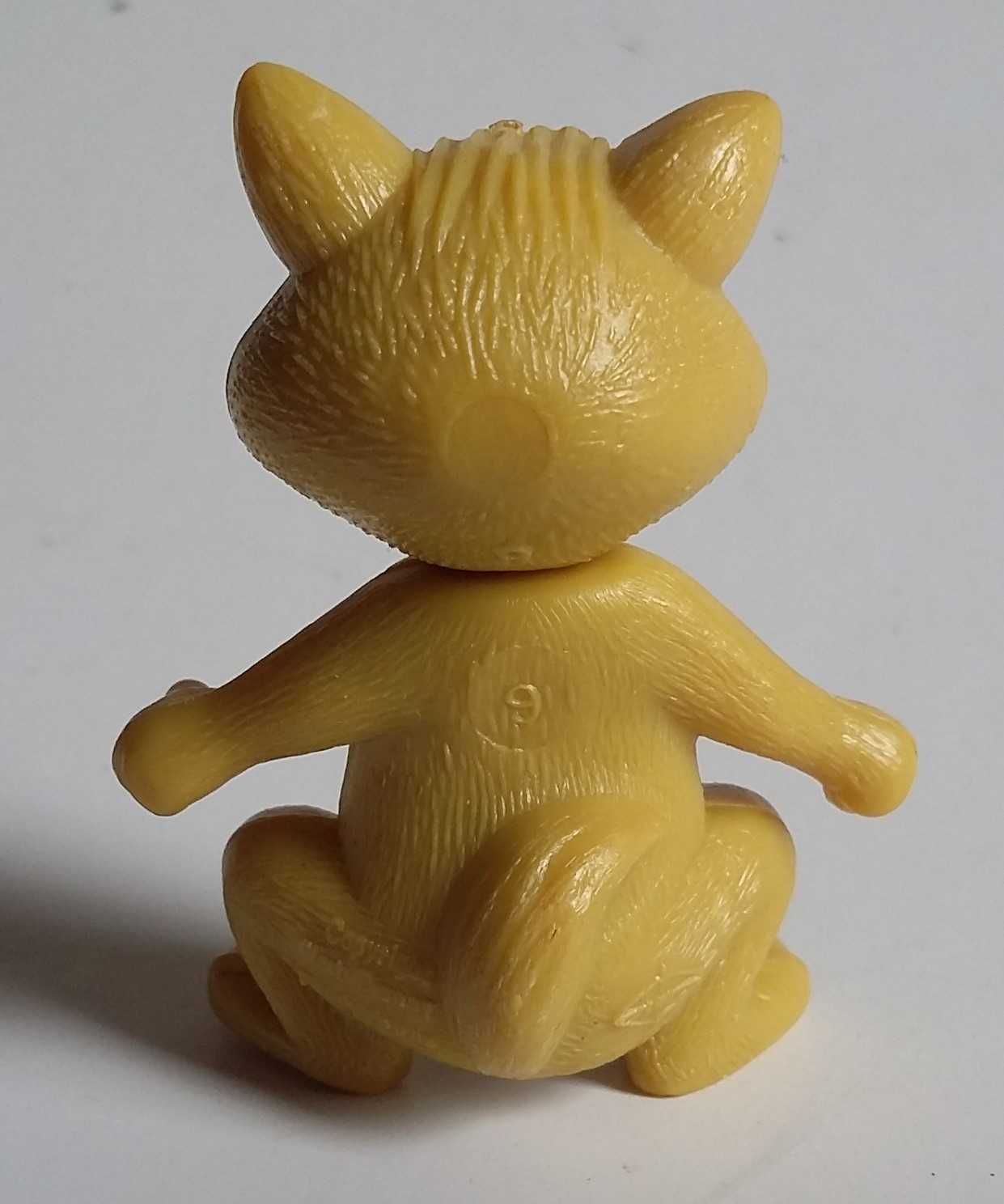 Raros Aristogatos brinde Skip