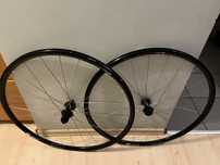 Lekki komplet kół 28” Gravel/szosa Dt Swiss Sapim ARC