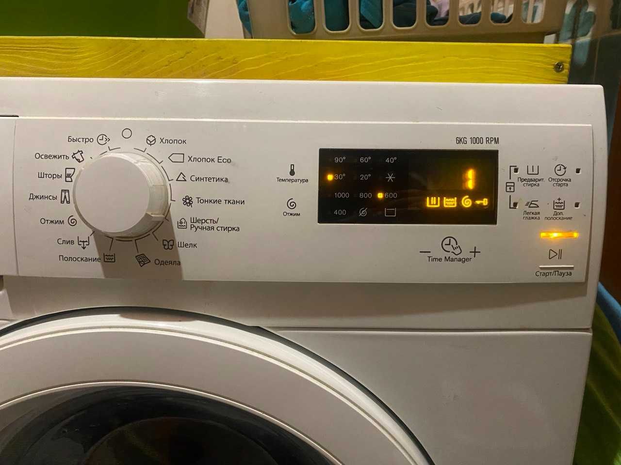 Пральна машина Electrolux EWS1064NOU