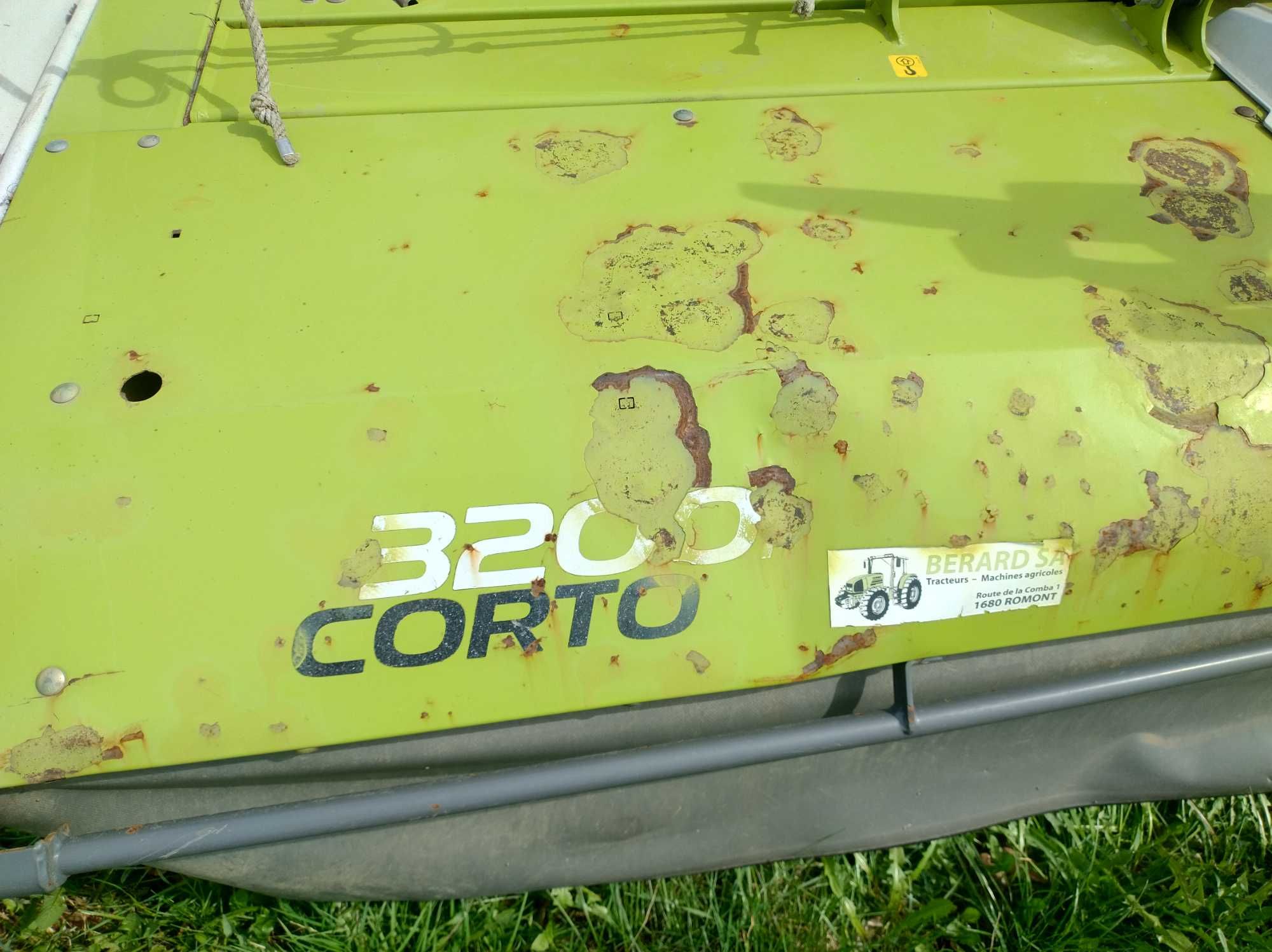 Kosiarka CLAAS CORTO 3200 (2019 rok) uszkodzona