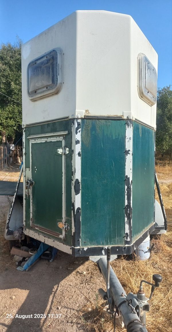 Atrelado para cavalos - Tinyhaus - Mini Caravana

Reboque para cavalos