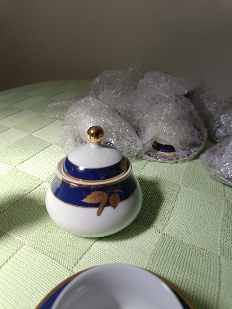 Conjunto de café de porcelana completo