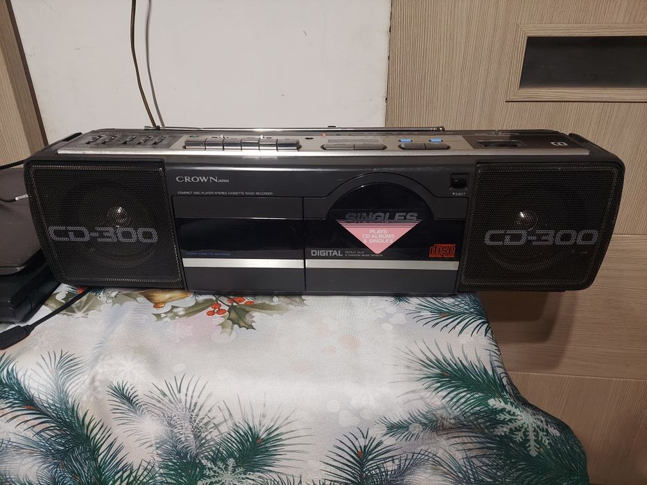 Radiomagnetofon crown cd300