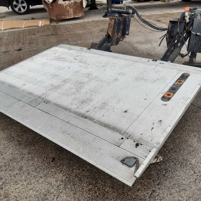 Winda załadowcza do busa