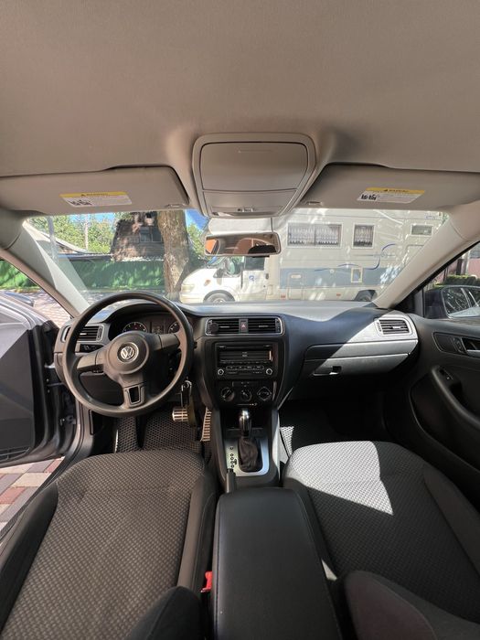 Продам Volkswagen jetta 6 2014
