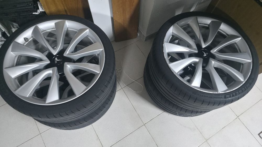 Jantes Tesla 20 performance