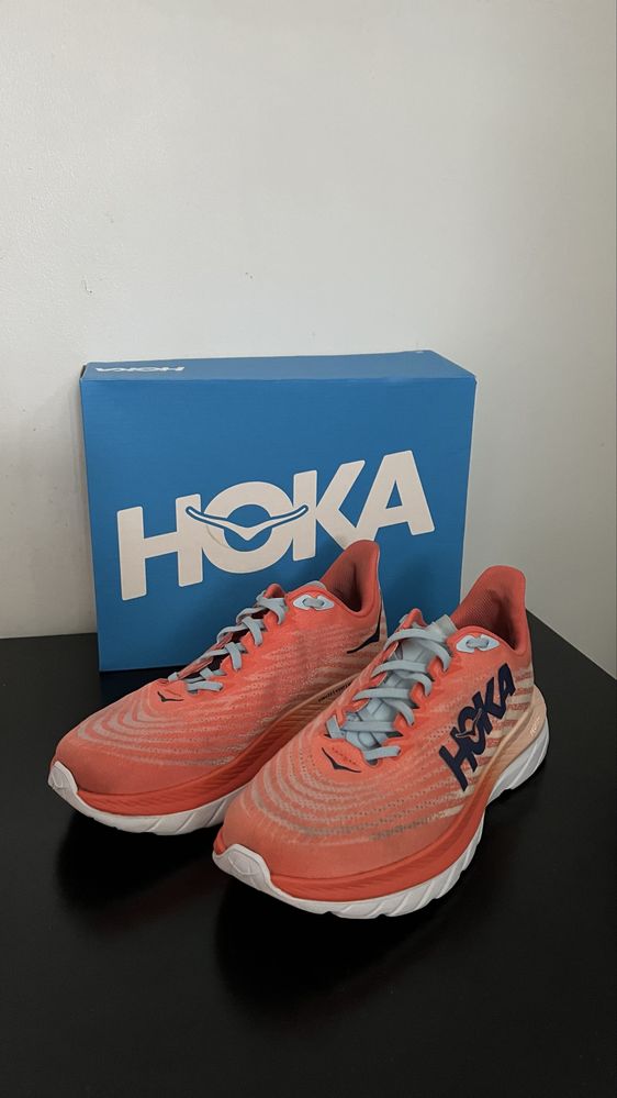 Hoka Mach 5 Coral e Azul