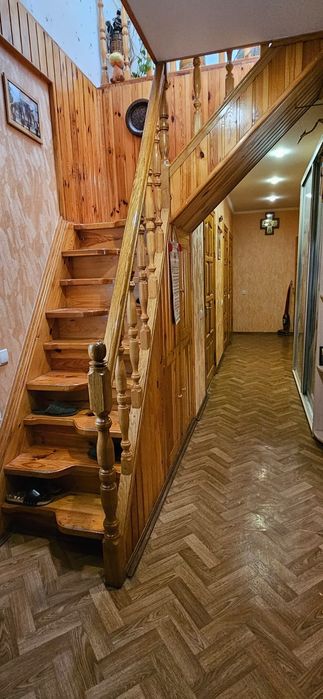 Продажа будинку в центрі с. Старі Безрадичи, Обухівський район