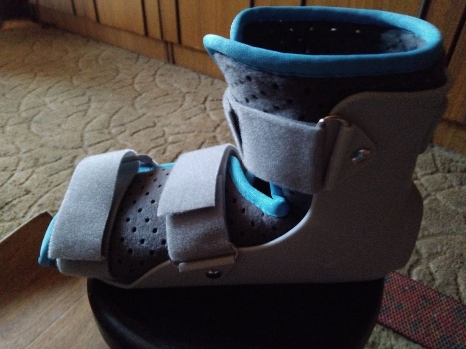 Ортез новый для голеностопа ,пятки, стопы. Левая нога,38размер.Дышащий