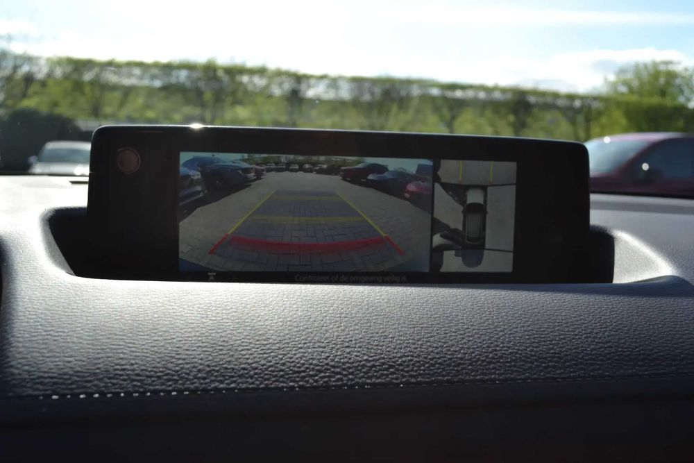 Mazda MX-30      2023