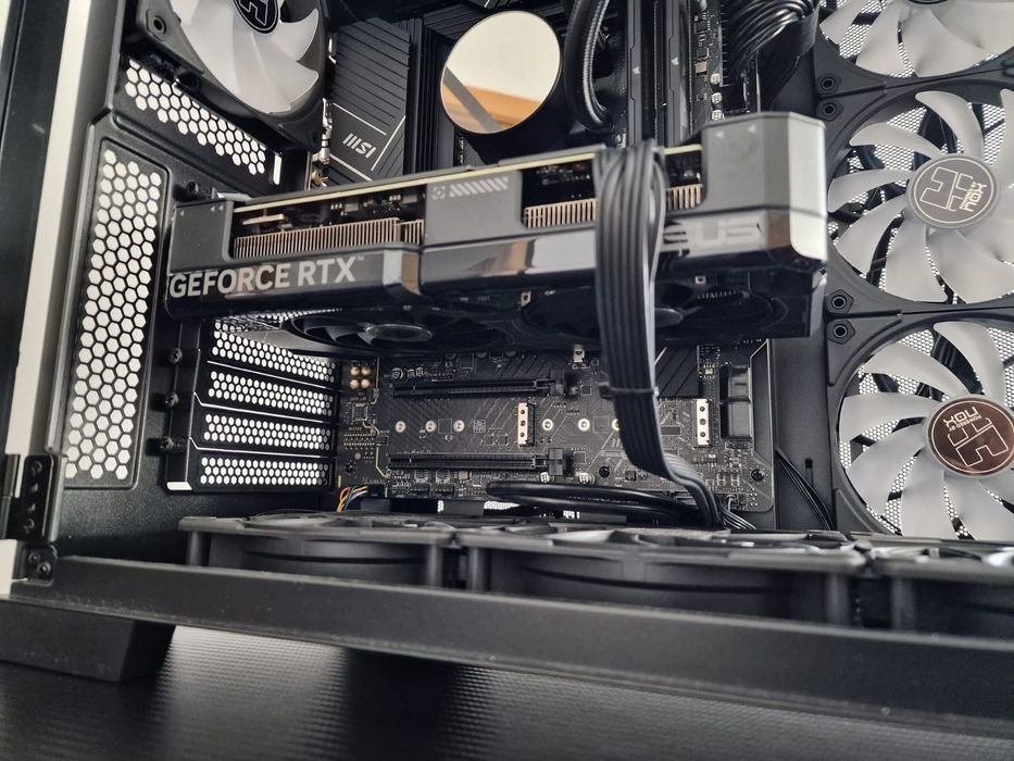 DESKTOP GAMING de alto desempenho i7 14700K 4070Ti Super - COMO NOVO