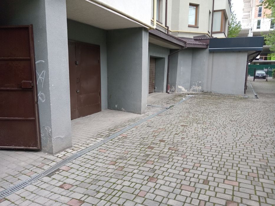 Здам в оренду ГАРАЖ Хотинська 12