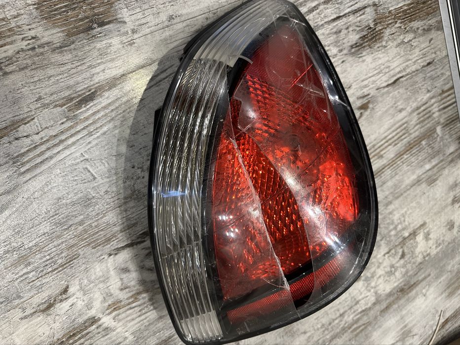 Ліхтар задній правий Kia Rio II JB HB 92402-1G2