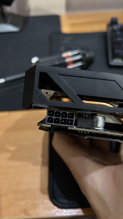 Продам видеокарту RX470 4gb gygabaty