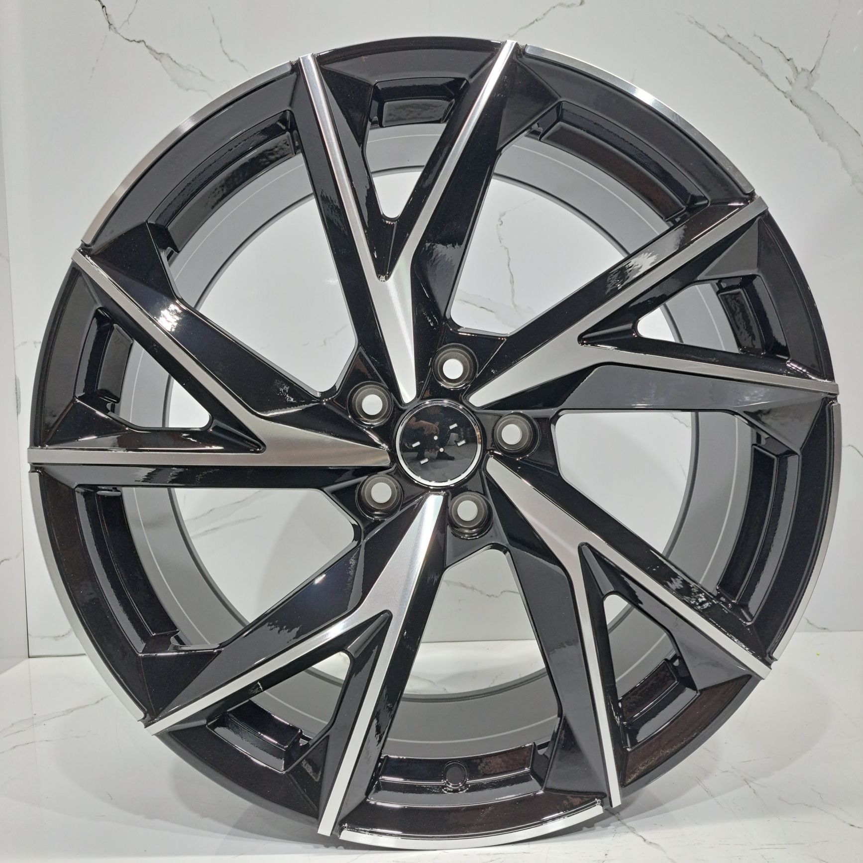 Jantes 19" Audi LOOK new R8 V10 Performance A4 A5 A6 VW Seat 5x112