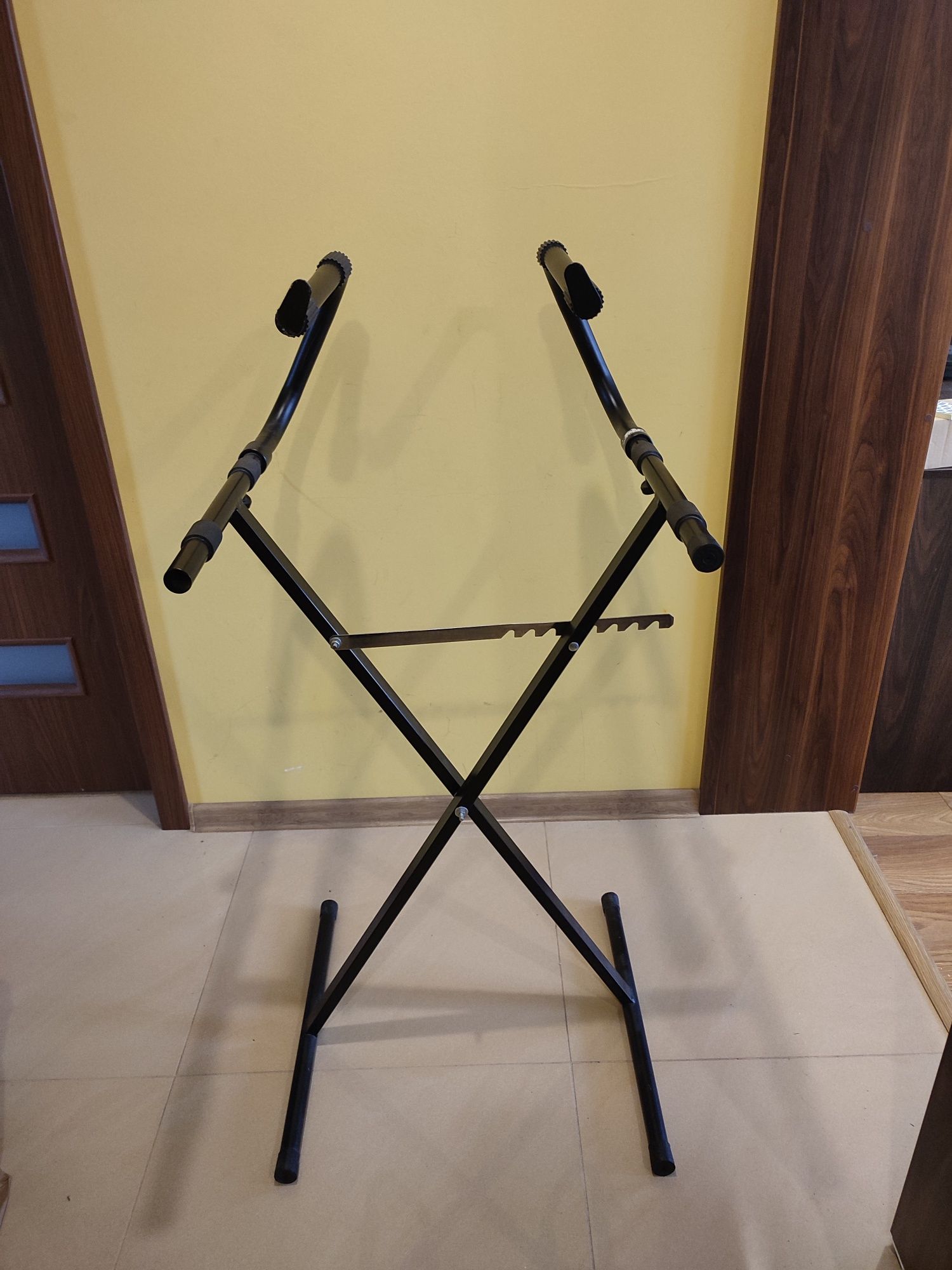 Statyw pod instrument klawiszowy dwupoziomowy