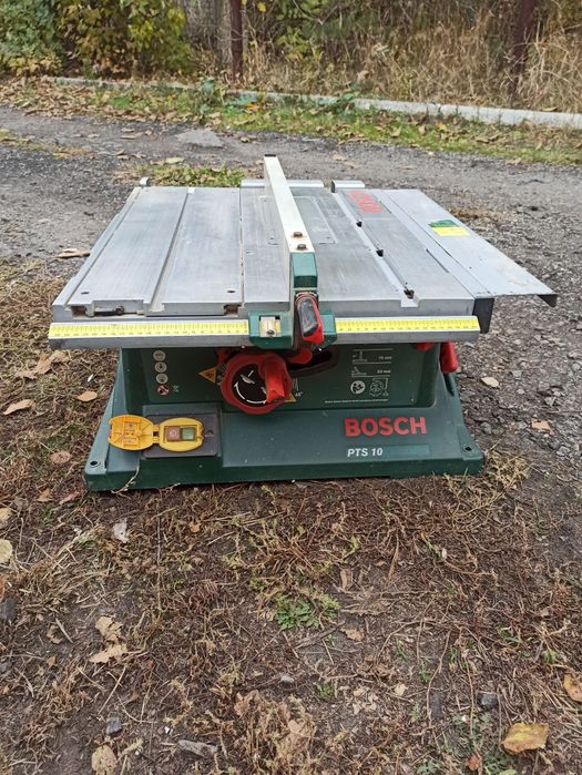 Настільна пила Bosch PTS10