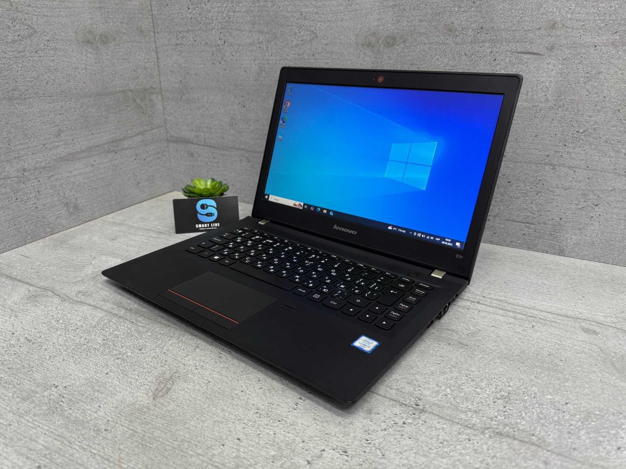 Компактний Lenovo Леново E31-80/13.3”/128gb ssd/i3-6006U/4 ddr3