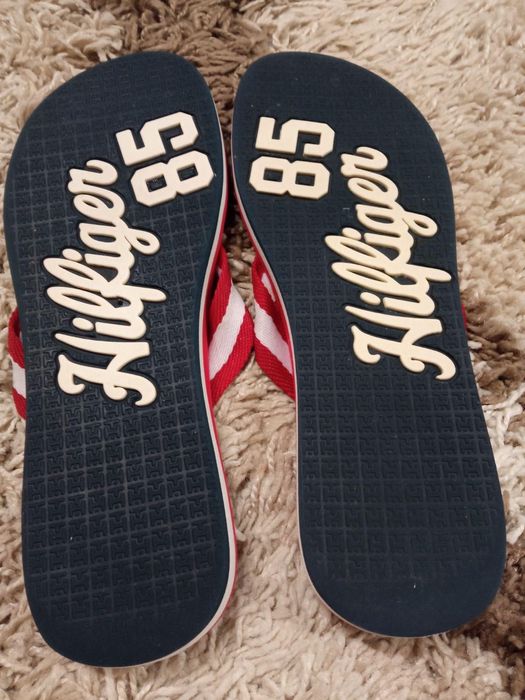 Фирменные сланцы, вьетнамки, шлепанцы