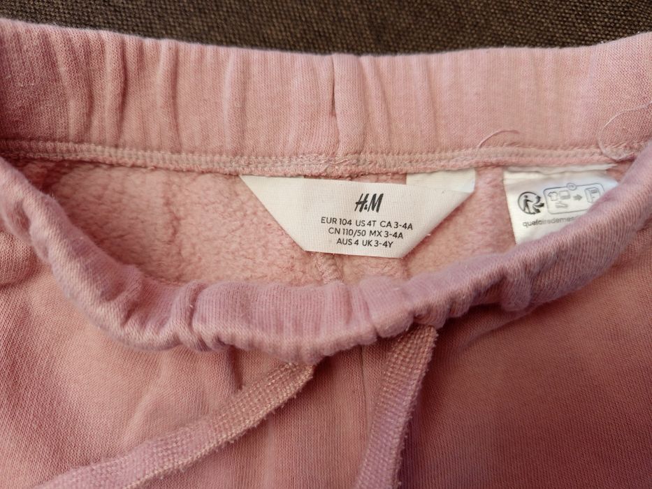 Spodnie h&m dresowe ocieplane dziecięce różowe  , rozm 104