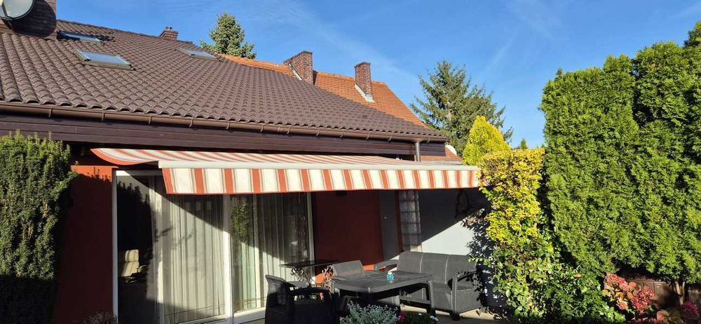 Markiza tarasowa bez kasety – solidna, sprawna, elektryczna na pilota