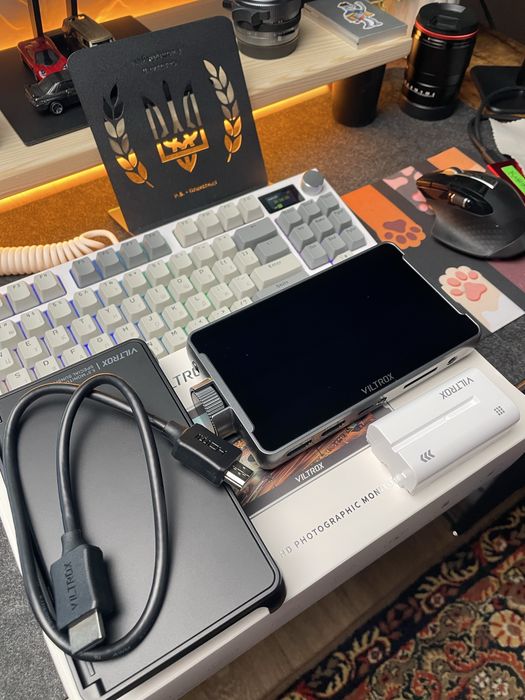 накамерний монітор VILTROX DC-550 PRO