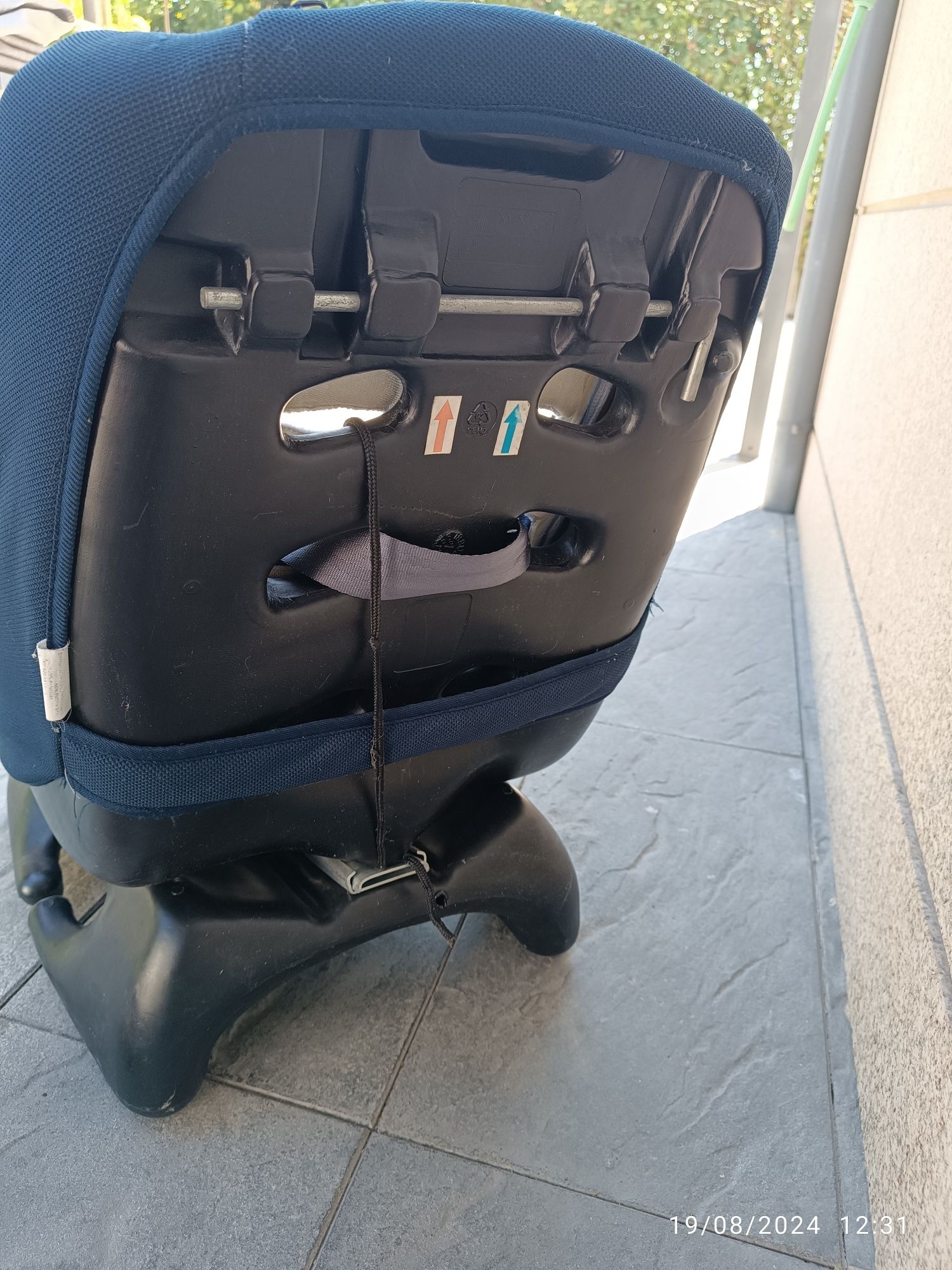 Cadeira de transporte de criança para automóvel
