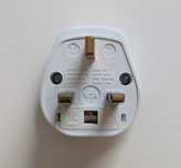 Adaptador de corrente UK