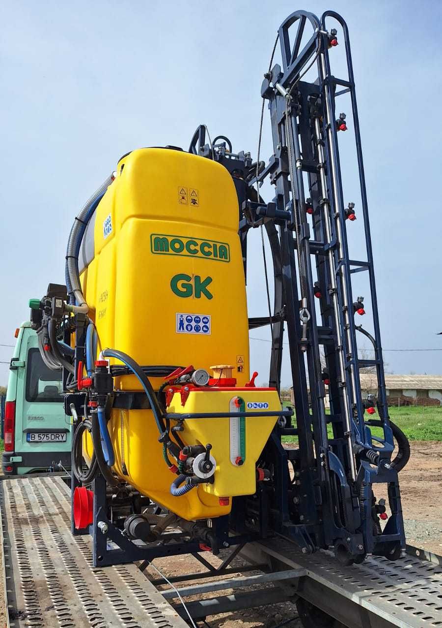 Обприскувач навісний Італія Moccia 1000л 15м з Bravo 400S оприскувач