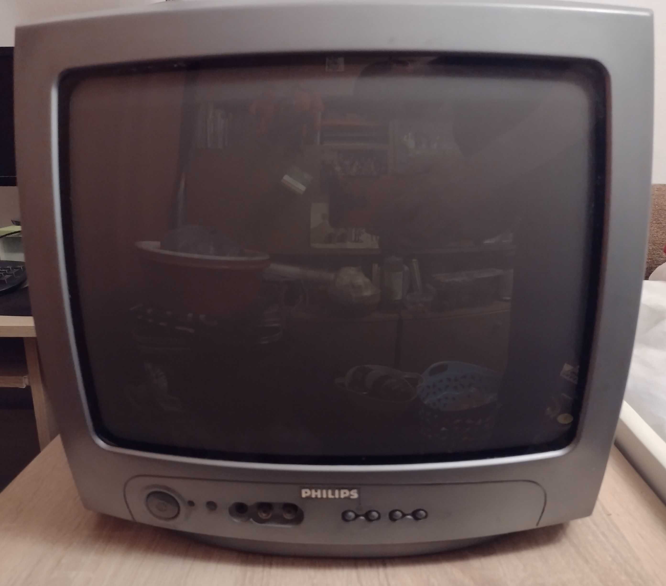 Sprzedam sprawny TV CRT 15" idealny do gier retro