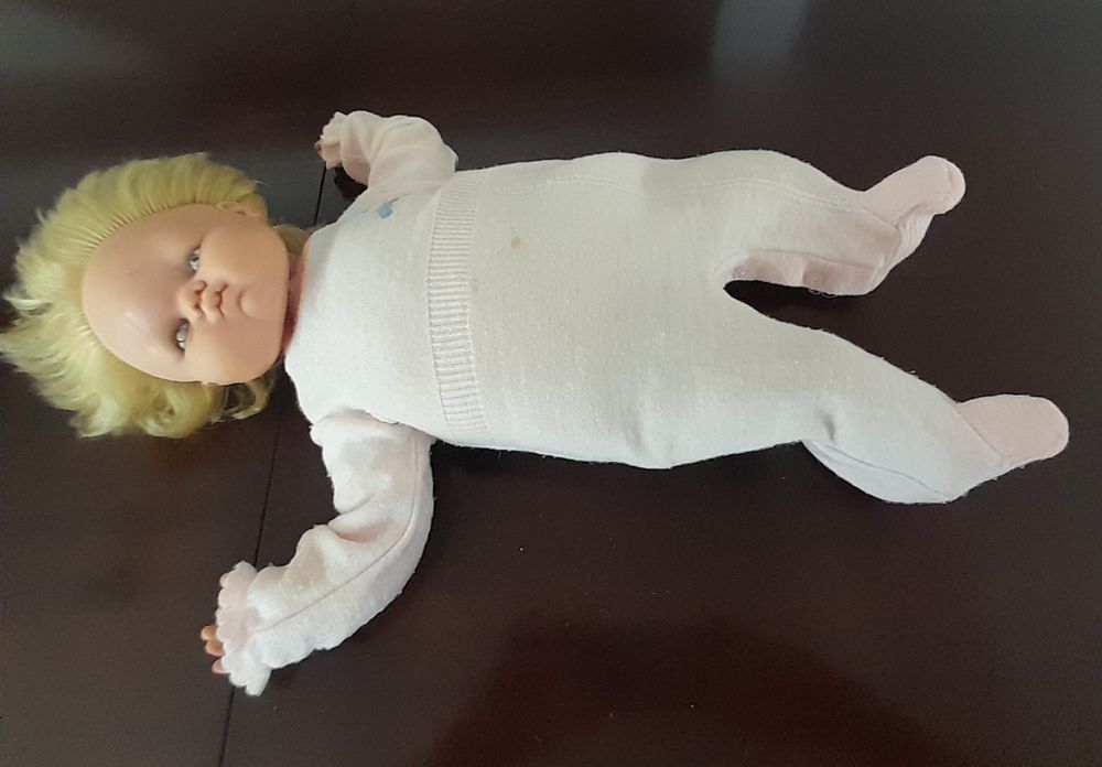 Boneco antigo ( chorão) Anos 60