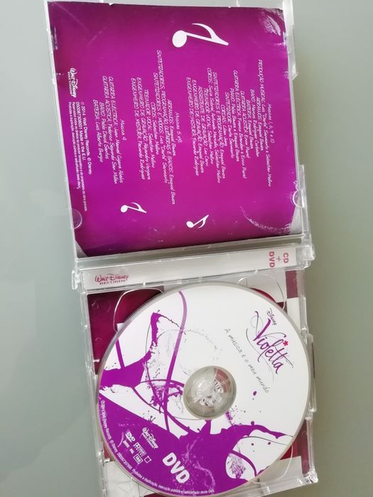 Cd + DVD Violetta Duplo!! - Disney Usado em muito bom estado!*