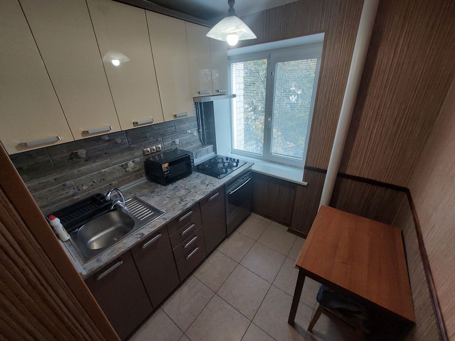 Продаж 2 кімнатна  квартира  Центр