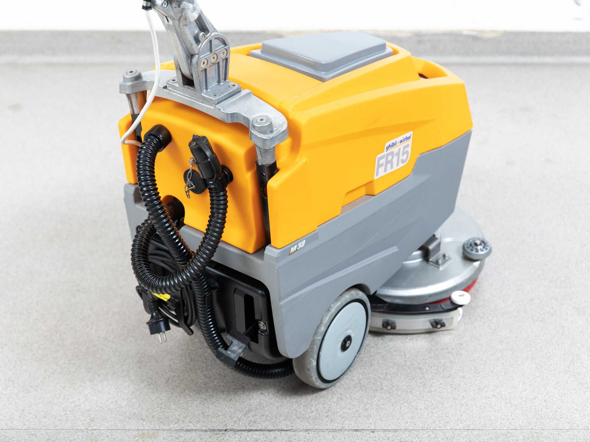 Szorowarka Ghibli Wirbel L FR 15 M 38 BC NOWE BATERIE 2022r 8500 netto