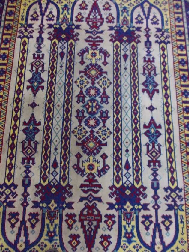 Stary dywan tkany 295 x 200 cm. prawdopodobnie wełniany