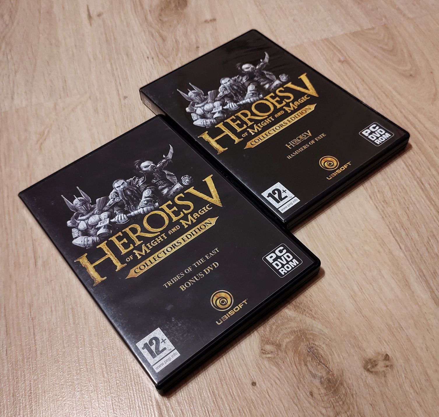 Heroes of might and magic V collectors edition, bez jednej płyty.