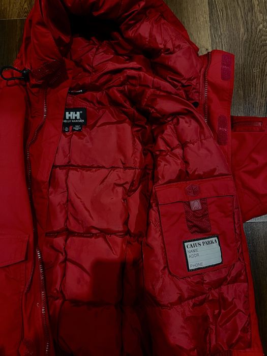 Пуховик Helly Hansen