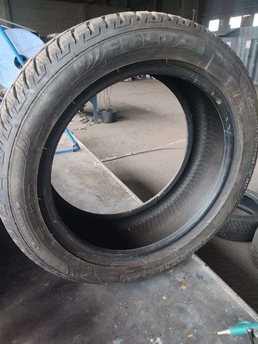Шини 225/50 R17 зима,гарний стан