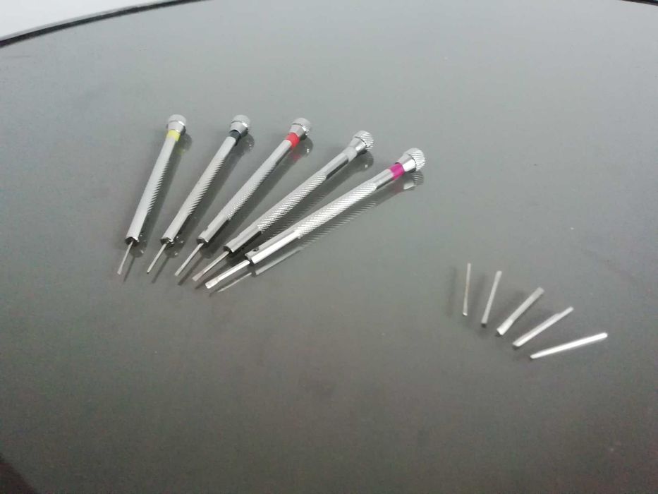 Wkrętaki zegarmistrzowskie - zestaw 5 sztuk + groty wymienne